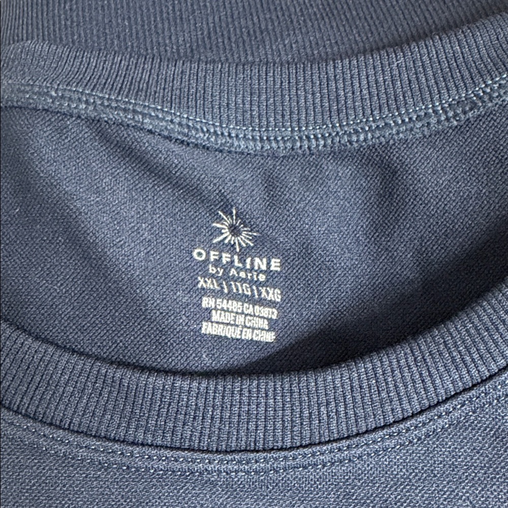 Aerie Offline Navy Cropped Athletic Short Sleeved Top - Picture 3 of 4